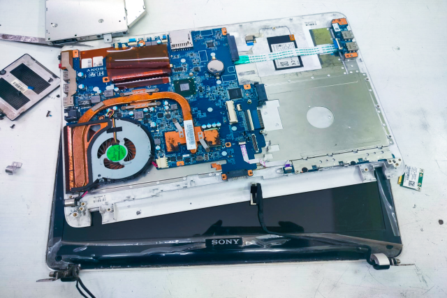 Laptop Body Crack Repair & Replace